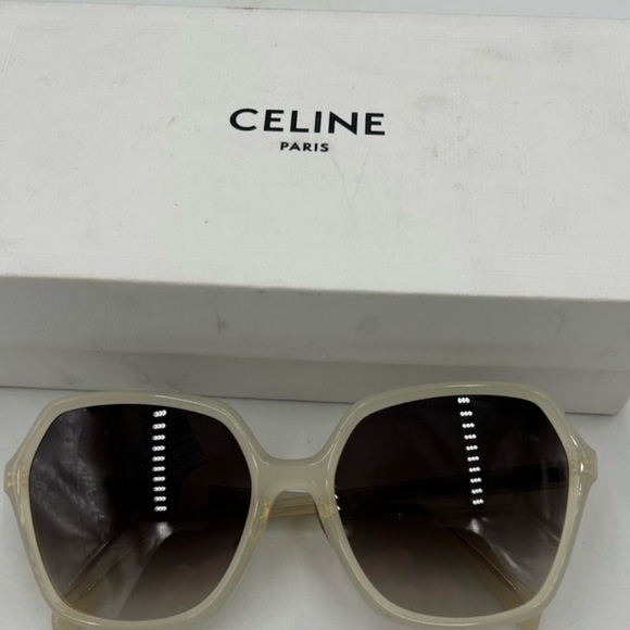 Women’s Celine round oversized Cream Sunglasses! - Picture 1 of 4